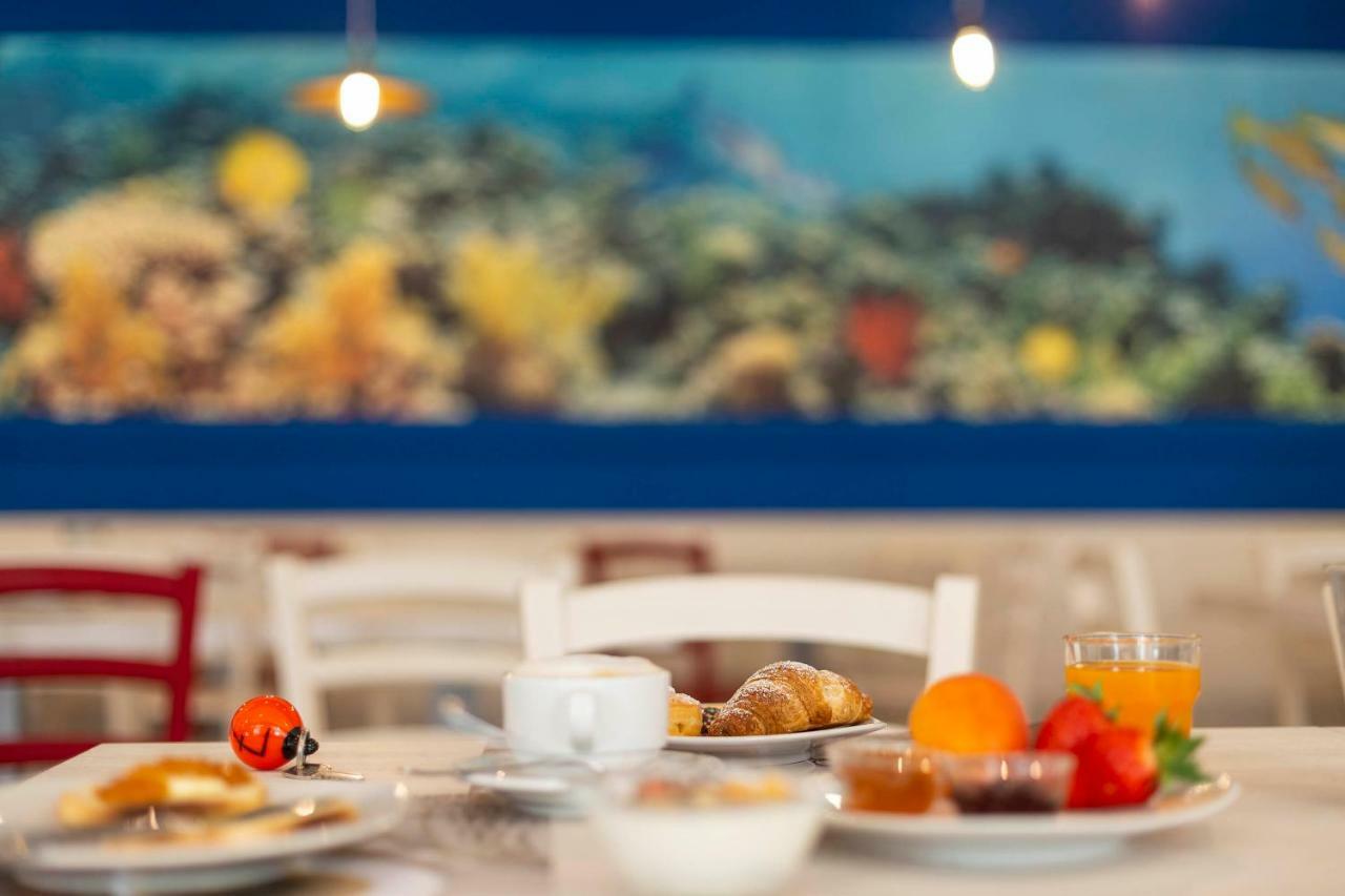 Hotel Acquario 里米尼 外观 照片